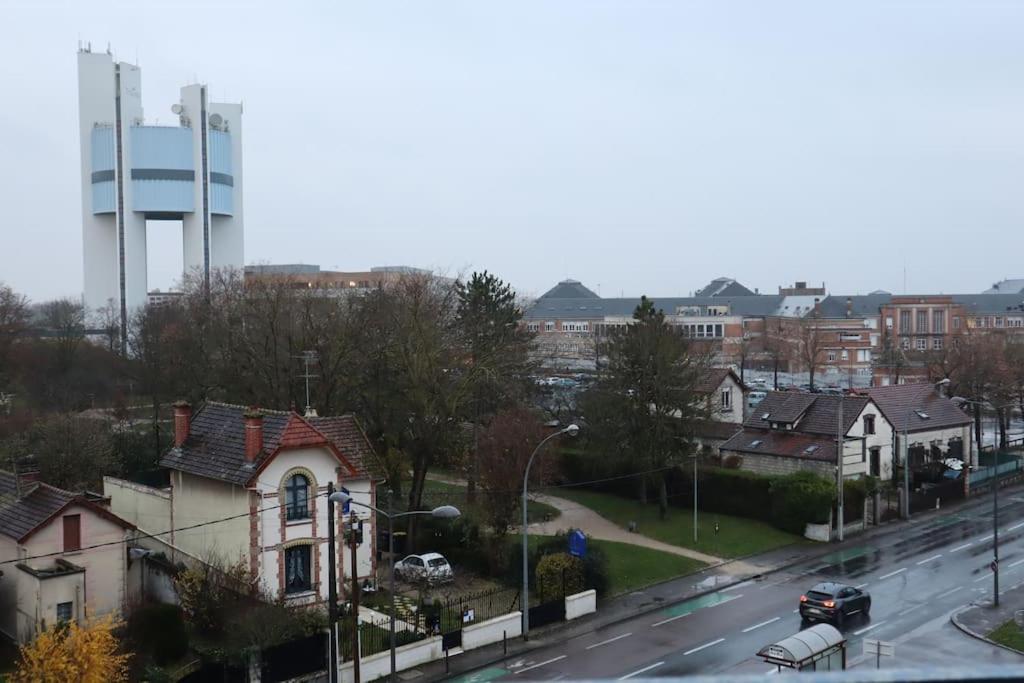 Secteur Hopital Universites Et Centre Sportif Saint-André-les-Vergers エクステリア 写真